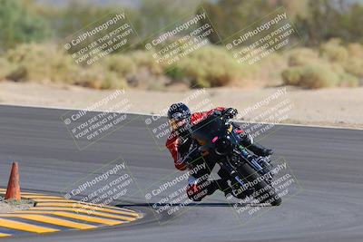 media/Oct-08-2022-SoCal Trackdays (Sat) [[1fc3beec89]]/Turn 10 (945am)/